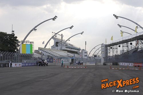 De eerste FOTO's van Indy Car uit Säo Paulo Brazilië, Koortsachtig gewerkt